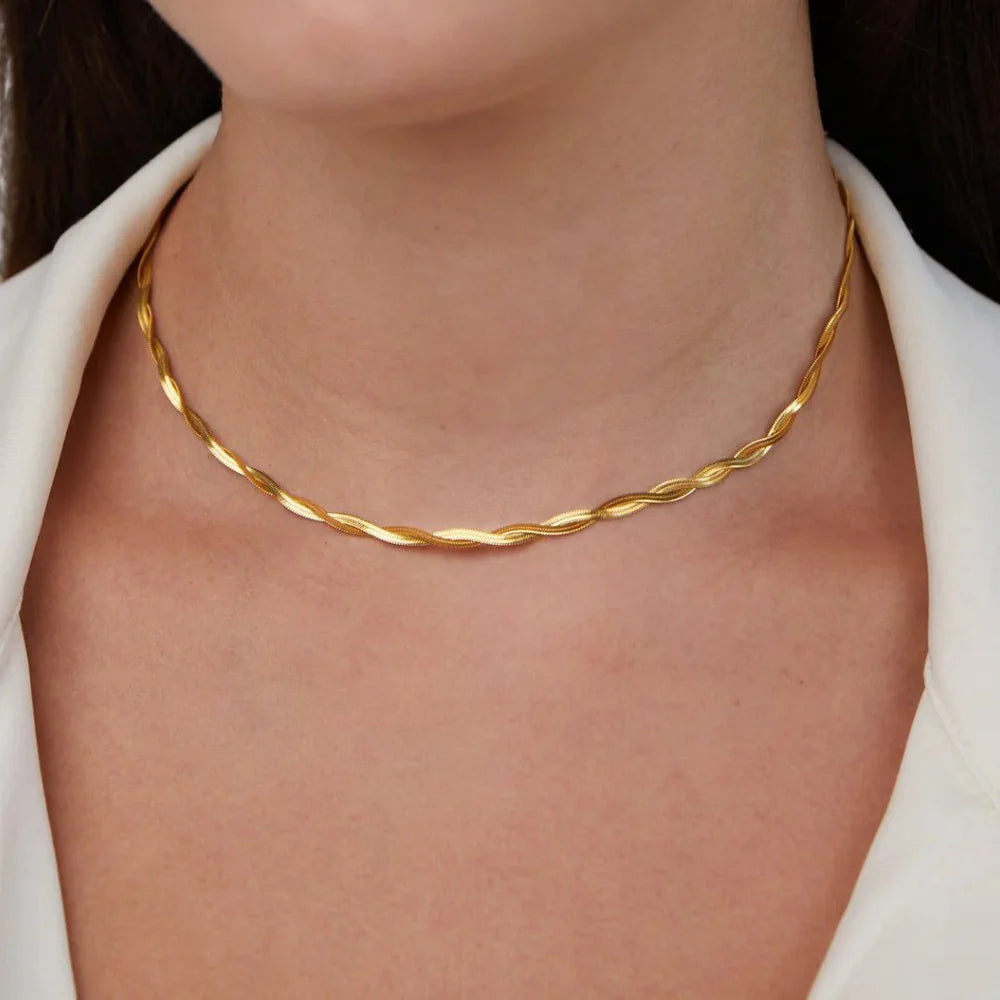 Twisted Chain Necklace